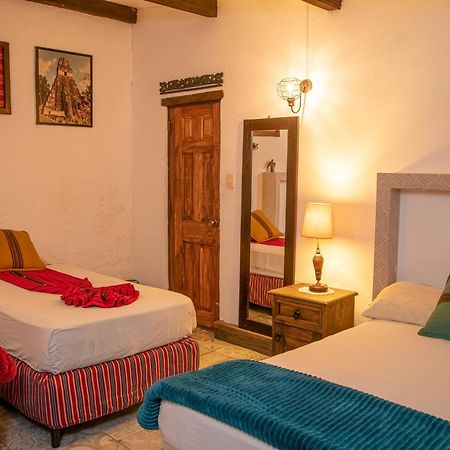 Nikikot Hostel & Hotel Antigua ภายนอก รูปภาพ