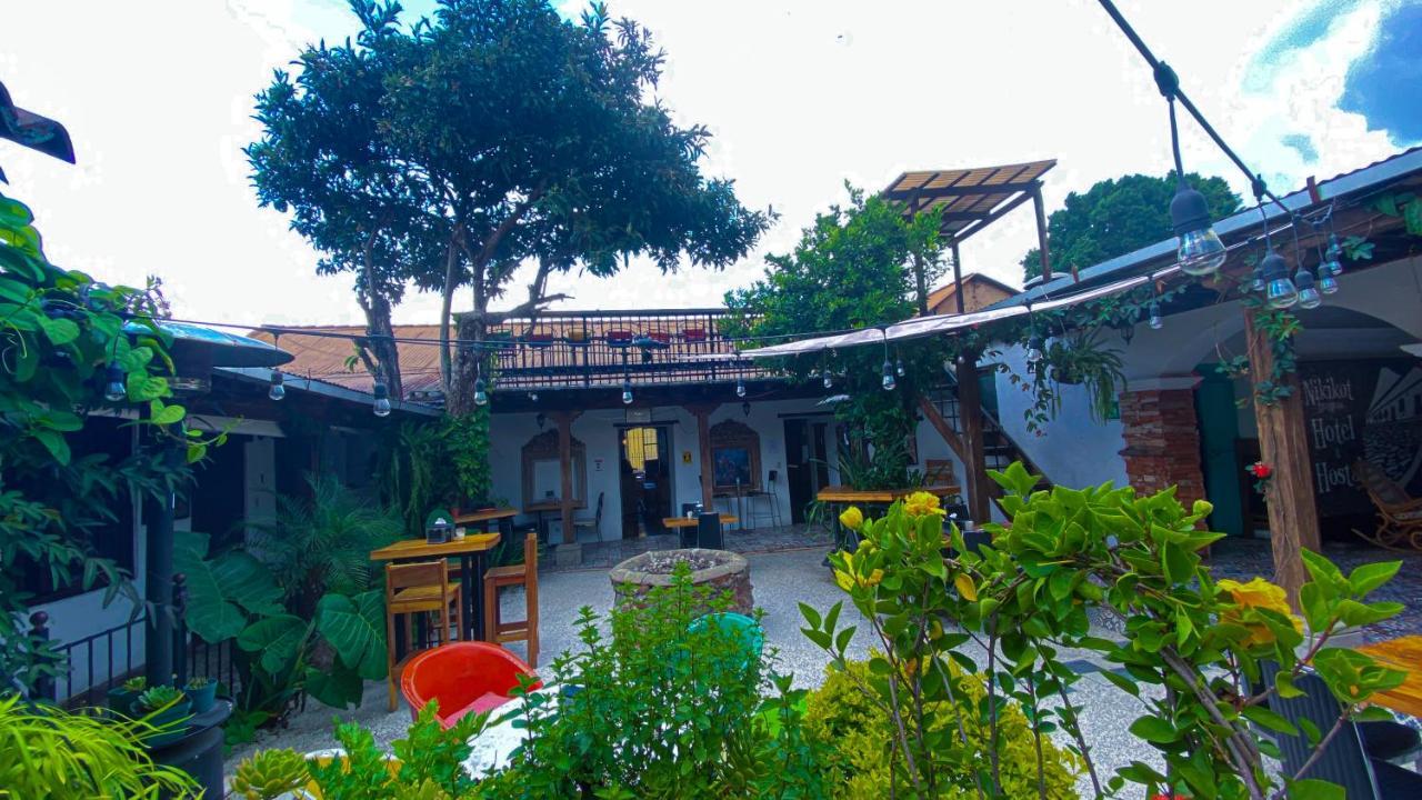 Nikikot Hostel & Hotel Antigua ภายนอก รูปภาพ